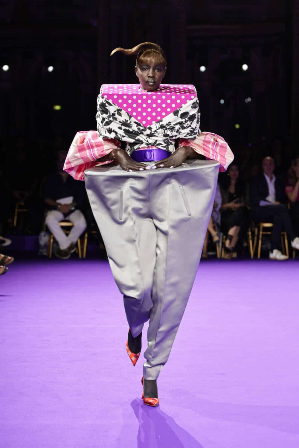 VIKTOR_ROLF_HC_AW24_LOOK20.jpg
